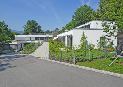 Umbau und Umnutzung von Gewerbe in 14 Wohnungen