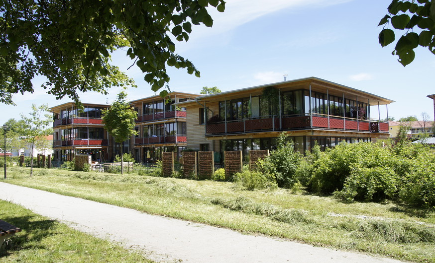 Mehrgenerationenwohnen mit 10 Wohneinheiten